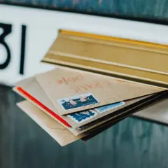 List polecony ekonomiczny: co musisz wiedzieć o wadze i wymiarach przesyłki