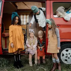 Jak ubrać dziecko w stylu retro: praktyczny poradnik dla rodziców
