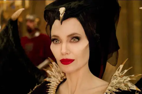  Przebrania filmowe - damskie postacie z filmów i seriali
