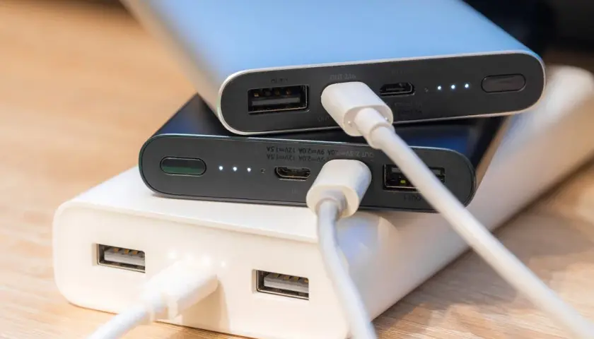 Power bank 4000mAh - poznaj rzeczywistą liczbę możliwych doładowań telefonu