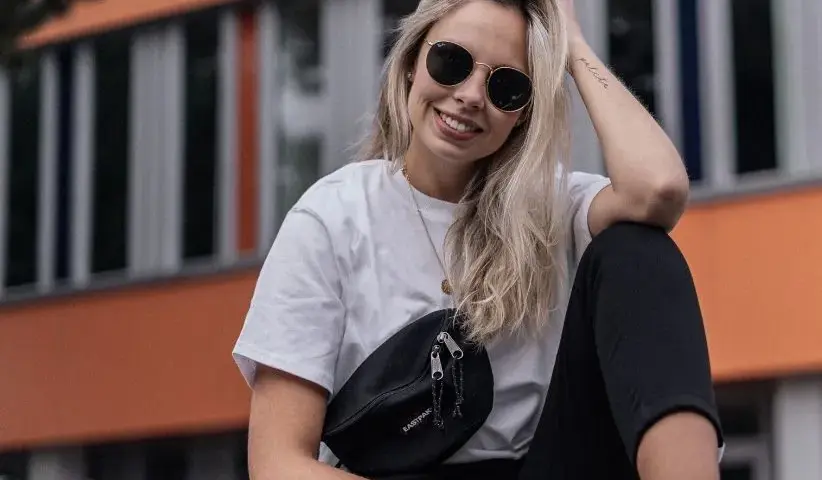 Jak dobrać idealną torebkę do sportowego stylu - praktyczny poradnik mody