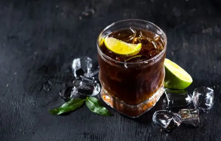 Trzy niesamowite drinki z Ballantine's, które Ty musisz spróbować