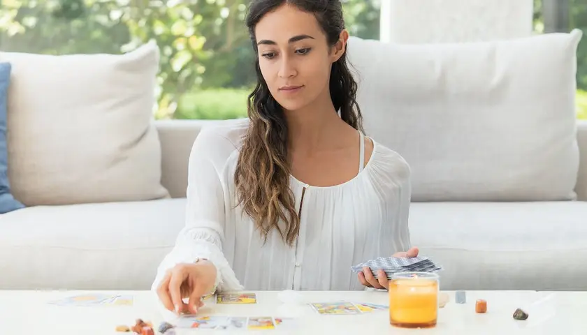  7 monet tarot - znaczenie karty i interpretacja