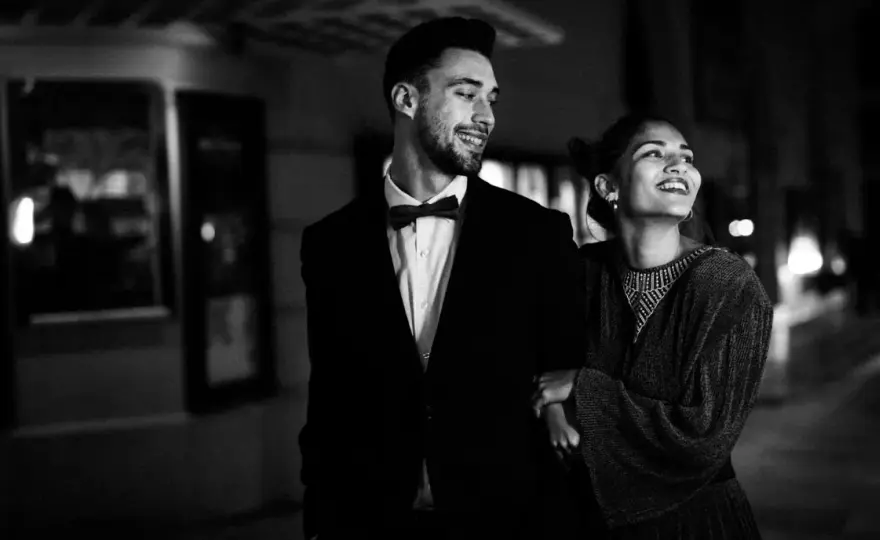 Styl luksusowej rozrywki: jak elegancja i ryzyko tworzą modny duet